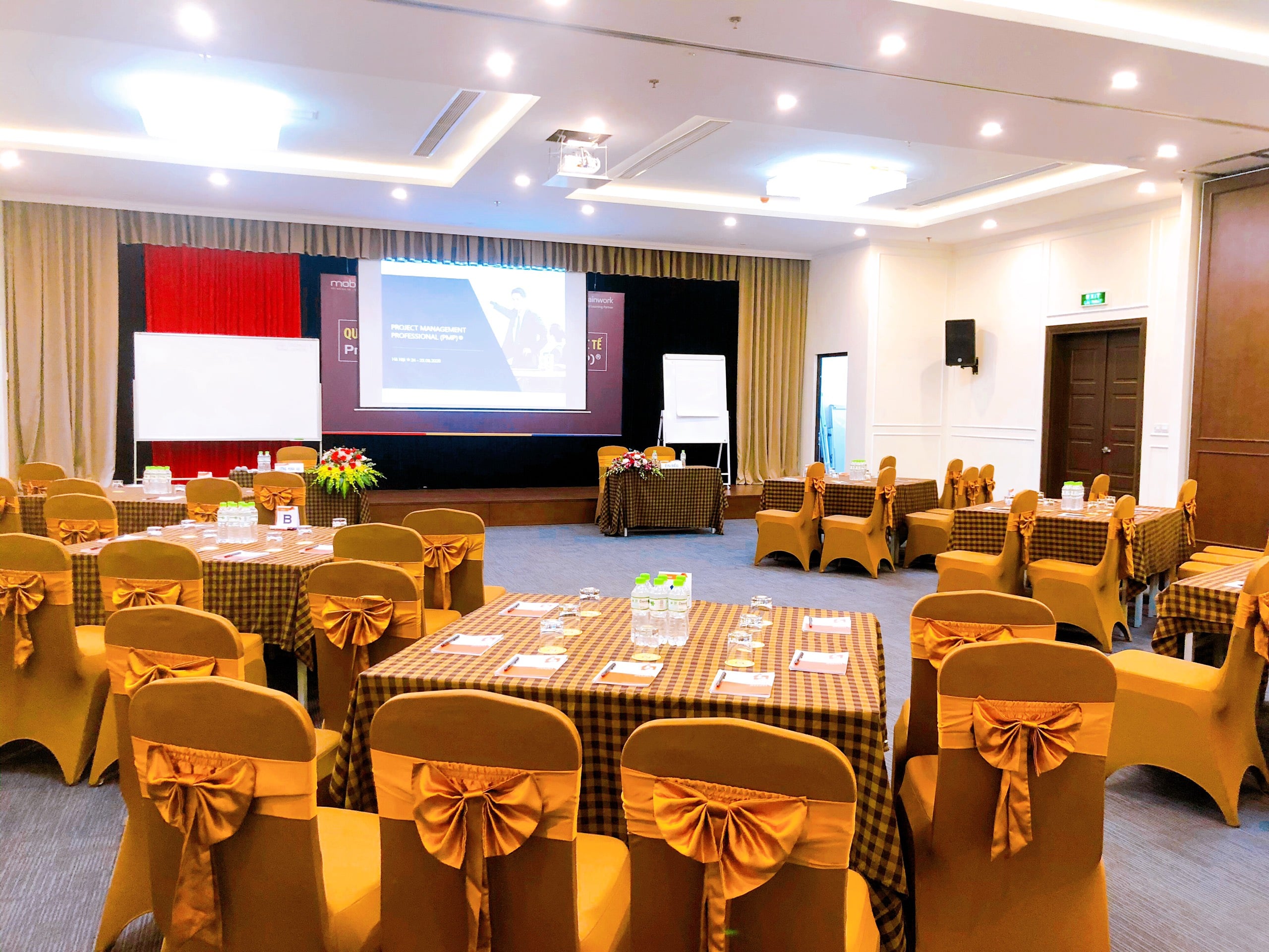 5 bí quyết để thuê hội trường giá rẻ, chất lượng